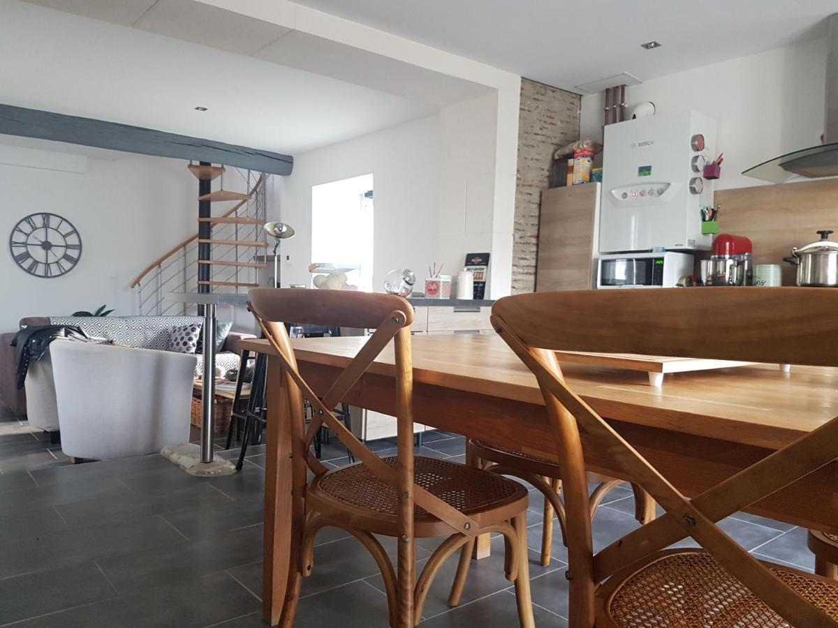 Maison En Galets Pardies Luaran gambar